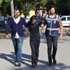 Kendilerini kadın olarak tanıtıp apartman boşluğuna çağırdılar... 200 bin lirası gasp edildi