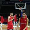 Milliler final bileti için sahada
