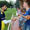 Koray Şener in ailesi Fenerbahçe idmanını ziyaret ... Koray Şener in ailesi Fenerbahçe idmanını ziyaret ...