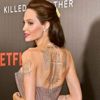 Angelina Jolie galada
