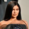 Kylie Jenner'dan kanserli çocuklara bağış Kylie Jenner'dan kanserli çocuklara bağış