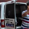 Polise bıçaklı saldırı Polise bıçaklı saldırı