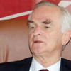 Önder Sav aday oluyor Önder Sav aday oluyor
