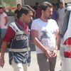 Biri havalimanında diğeri barlar sokağında yakalandı