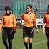 Veteranlar maçında kadın hakemler görev yaptı Veteranlar maçında kadın hakemler görev yaptı