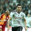 Umut Gomez'i izliyor Umut Gomez'i izliyor