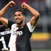 Juventuslu futbolcu Emre Can, Bingöl e diyaliz makinesi ... Juventuslu futbolcu Emre Can, Bingöl e diyaliz makinesi ...