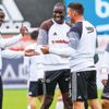 Kara kartal stres attı Kara kartal stres attı