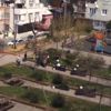Hem yasağa uymadılar, hem de uyaran polise saldırdılar