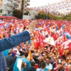 Davutoğlu: Terör örgütüyle selfi çekmekten vazgeç