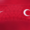 Mili futbolcu kız arkadaşını dolandırdı!