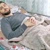 Yardım için belini kırdı! Yardım için belini kırdı!