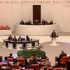 HDP'li Güven Meclis'te yemin etti