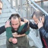 Sarıklı gence IŞİD'ci dayağı Sarıklı gence IŞİD'ci dayağı