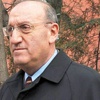 Kapısında 4 şüpheli