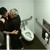 Justin Bieber tuvalette basıldı! Justin Bieber tuvalette basıldı!