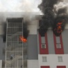 Adana'da lüks sitede korkutan yangın