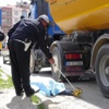 TIR'ın çarptığı dilenci hayatını kaybetti TIR'ın çarptığı dilenci hayatını kaybetti