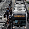Metrobüste taciz ve gasp Metrobüste taciz ve gasp