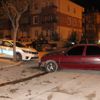 Karaman'da otomobil, polis aracıyla çarpıştı: 3'ü polis 4 yaralı