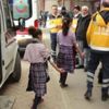 Kimya deneyindeki dumandan etkilenen 15 öğrenci hastanelik oldu Kimya deneyindeki dumandan etkilenen 15 öğrenci hastanelik oldu
