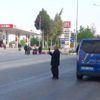 Yolun geçtiği arazinin tapulu malları olduğunu söyleyip, Pamukkale yolunu trafiğe kapattılar Yolun geçtiği arazinin tapulu malları olduğunu söyleyip, Pamukkale yolunu trafiğe kapattılar