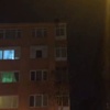 Çatıya çıktı bileklerini kesti! Çatıya çıktı bileklerini kesti!
