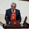 AK Partili vekilden Türk bayraklı yemin AK Partili vekilden Türk bayraklı yemin