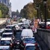 Fransa'da protestolar Paris trafiğini felç etti