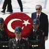 YAŞ üyelerinden Anıtkabir ziyareti YAŞ üyelerinden Anıtkabir ziyareti