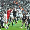 Beşiktaş son dakikada yıkıldı Beşiktaş son dakikada yıkıldı