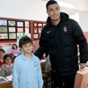 Sınıf başkanı seçim vaadini gerçekleştirip Cardozo’yu okula getirdi Sınıf başkanı seçim vaadini gerçekleştirip Cardozo’yu okula getirdi