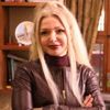 Prof. Dr. Kamile Perçin Akgül, öğrencisi olduğu okuldan mezun oldu