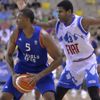 Lider Anadolu Efes, Bursa deplasmanında...