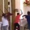 Ayin sırasında kiliseye giren soyguncuya dayak Ayin sırasında kiliseye giren soyguncuya dayak