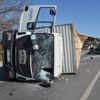 Antalya'da otomobil ile kamyon çarpıştı: 3 yaralı Antalya'da otomobil ile kamyon çarpıştı: 3 yaralı