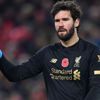 Liverpool'un kalecisi yine sakatlandı!