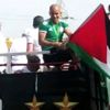 Feghouli, Filistin bayrağıyla gönülleri fethetti Feghouli, Filistin bayrağıyla gönülleri fethetti