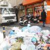 Şişli'de işçilerin grevi nedeniyle çöpler toplanmadı Şişli'de işçilerin grevi nedeniyle çöpler toplanmadı