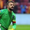 Trabzonspor’dan ayrılan Onur Kıvrak kulüp tarihine geçti