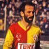 Galatasaray'ın efsane isimlerinden Erhan Önal hayatını kaybetti