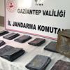 Altın yazmalı 10 Tevrat, müzeye teslim edildi Altın yazmalı 10 Tevrat, müzeye teslim edildi