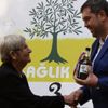 Bir şişesi 50 bin liraya satıldı