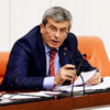 Adalet Bakanı İpek: Gülümseme refleksti Adalet Bakanı İpek: Gülümseme refleksti