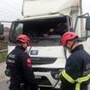 Kırmızı ışıkta iki kamyon çarpıştı: 1 yaralı Kırmızı ışıkta iki kamyon çarpıştı: 1 yaralı
