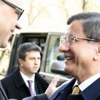 Sızan kimlikler soruldu Davutoğlu espri yaptı: Sorsaydınız söylerdim