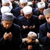 Çin'de Müslümanlar ilk iftarını yaptı