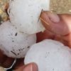 Ceviz büyüklüğündeki dolu tarlalara zarar verdi Ceviz büyüklüğündeki dolu tarlalara zarar verdi