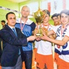 Yamanlar Lisesi, filede rakip tanımadı Yamanlar Lisesi, filede rakip tanımadı