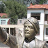 Selfie yapan şehzadenin telefonu kırıldı Selfie yapan şehzadenin telefonu kırıldı